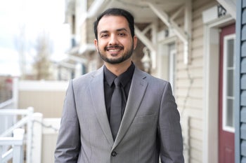 Portrait of Vidish Dwivedi, Associate